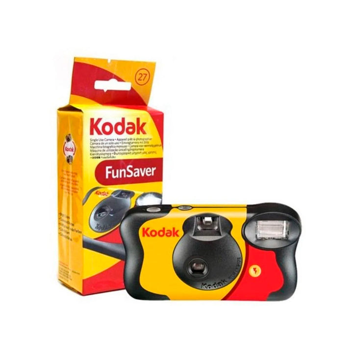  Paquete de Kodak Funsaver - Cámara desechable de un solo uso de  1.378 in (ISO-800) con flash, 27 exposiciones con paño de microfibra :  Electrónica